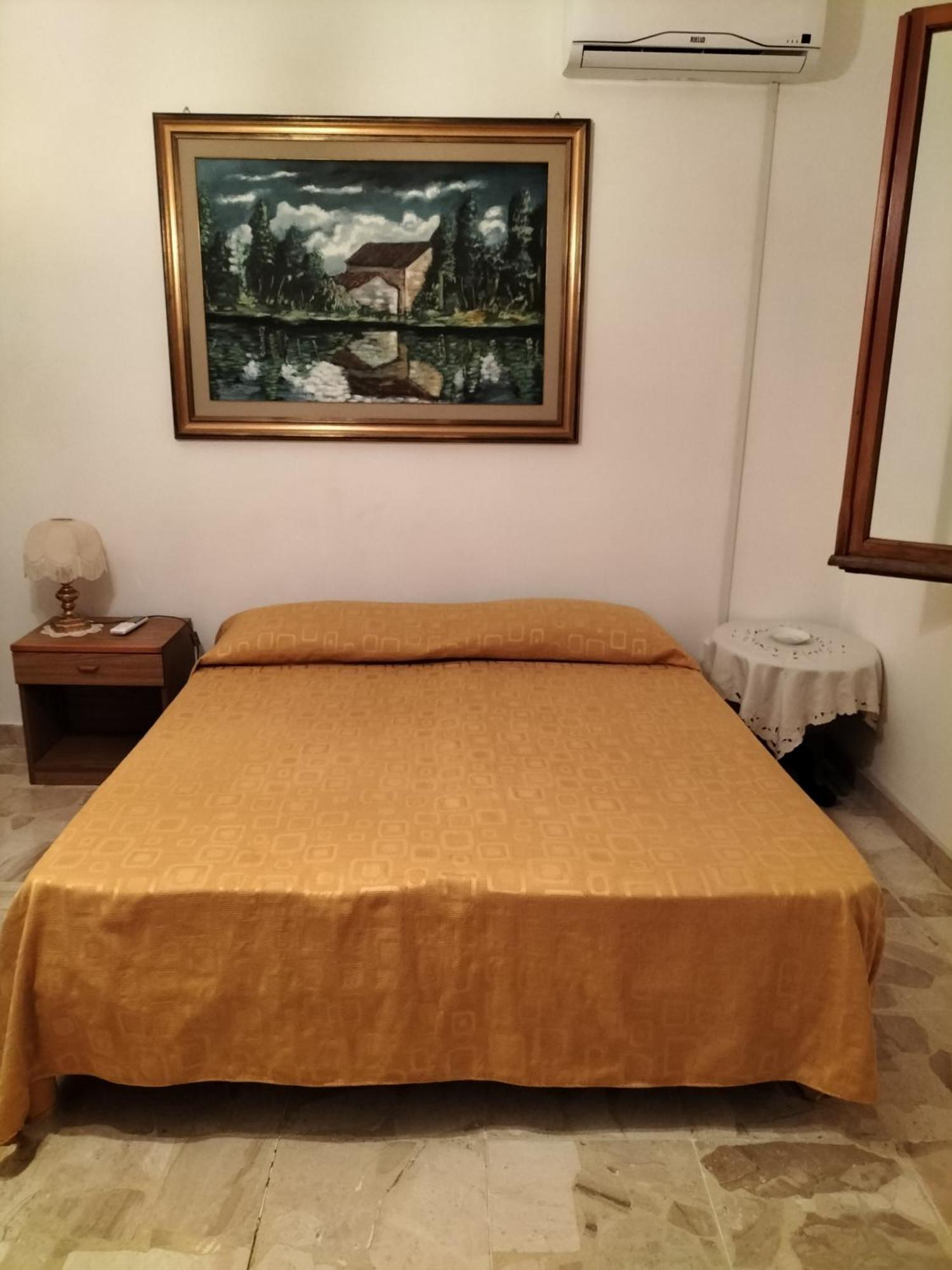 B&B Anna 皮希纳斯 客房 照片
